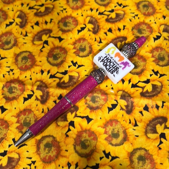 Handmade Beaded Hocus Pocus Pen - Picture 1 of 4